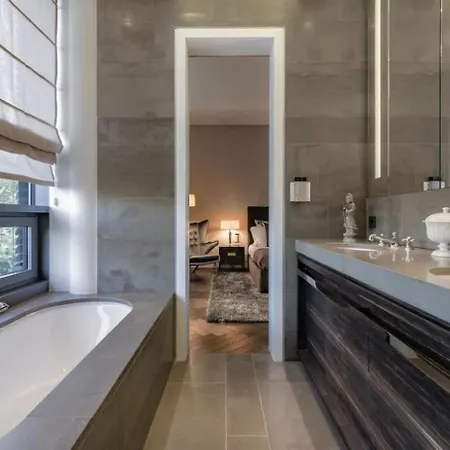 Private Penthouse Holiday home *