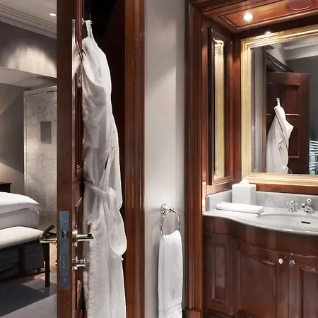 Schlosshotel Berlin 호텔