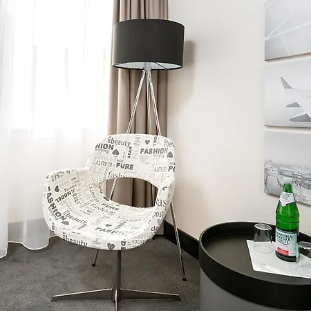 Hotel Victor's Residenz-hotel Tegel 3*