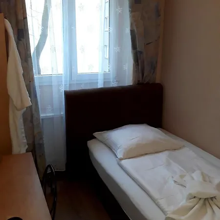 מלון Bellevue Am Kurfuerstendamm 3*