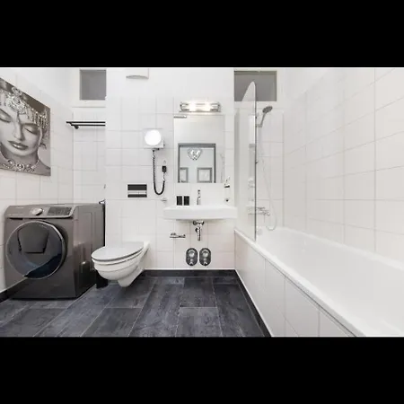 Bevoflats Altbauwohnung Mit Balkon Prenzlauer Berg Apartment *