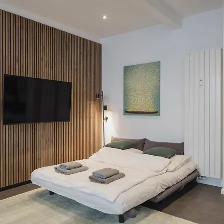 Homely - Luxury Loft, Modern, Near Kurfuerstendamm I Cafe Berlin