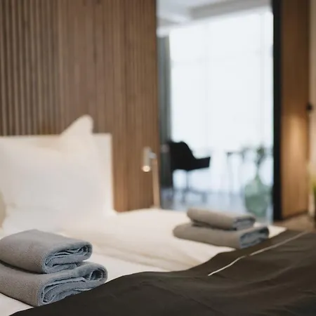 Homely - Luxury Loft, Modern, Near Kurfuerstendamm I Cafe Apartment