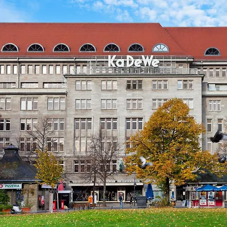 Titanic Comfort Kurfuerstendamm 3* Berlín