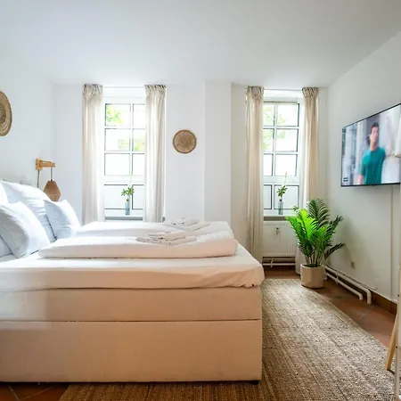 Charmantes 2-zimmer-apartment Mit Vorgarten Apartment Berlin