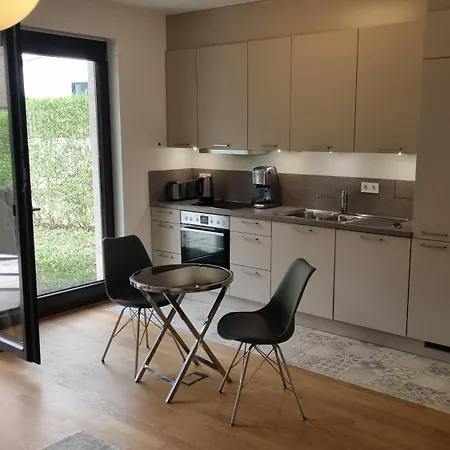 Apartment Luxi Luxurioeses Mit Terrasse Und Garten Mitten In Berlin