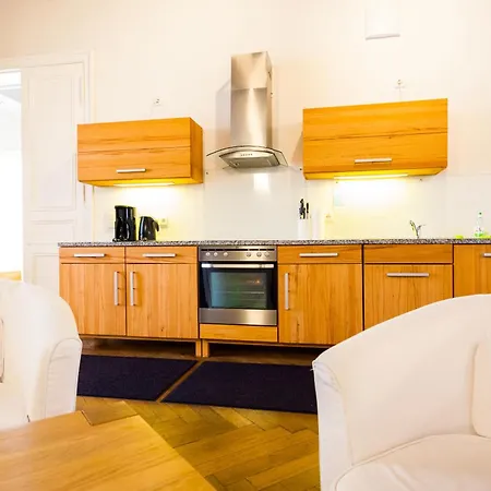 Aptc Downtown Monument4rent Near Checkpoint Charlie Berlin