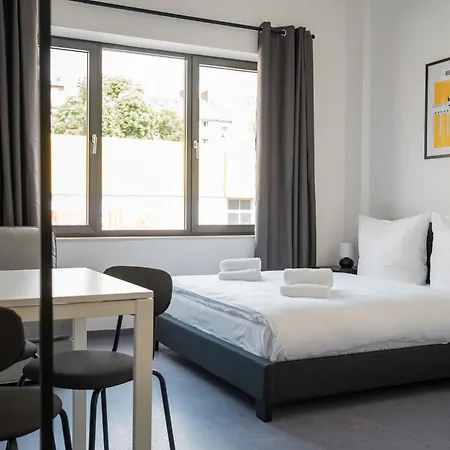 Apartmenthaus Neukoelln * Berlín