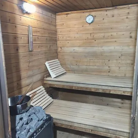 Holiday home Saunahaus Mit Swimmingpool In Berlin