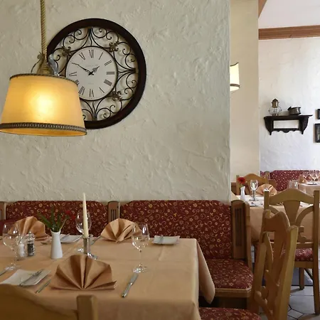 Hotel Alpinia 4*