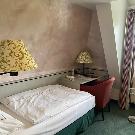 Alpinia Hotel 4*