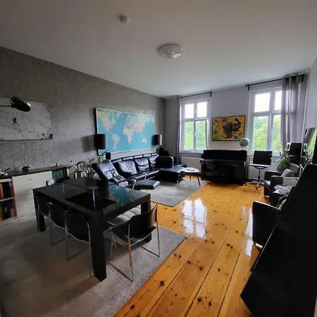 Business In Apartment *