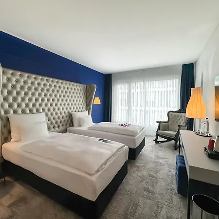 Arcotel John F 4*
