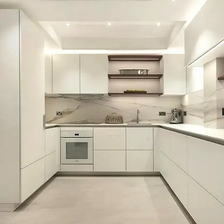 Apartment Wunderschone Moderne Mittelstrasse *