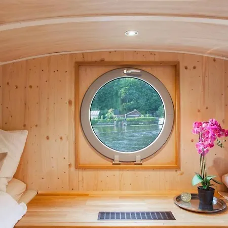 Botel Hausboot Vom Feinsten Berlín