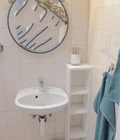 Uhu