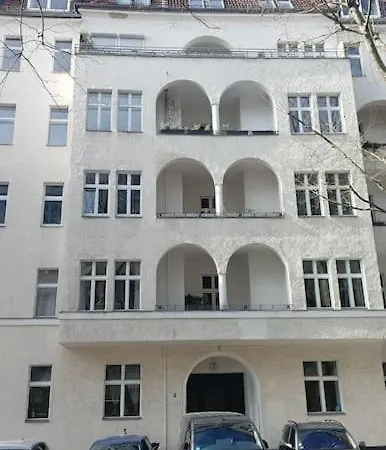 Uhu * Berlin