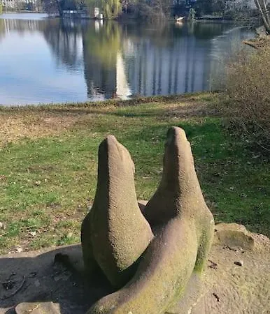 Uhu
