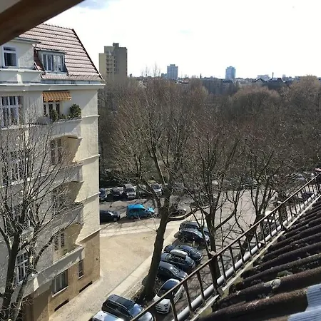 Uhu Apartment