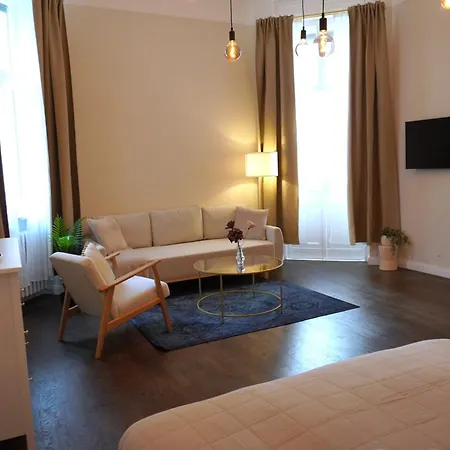 Jomi I Elegantes Wohnen In Apartment *