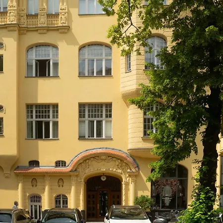 Jomi I Elegantes Wohnen In * Berlin