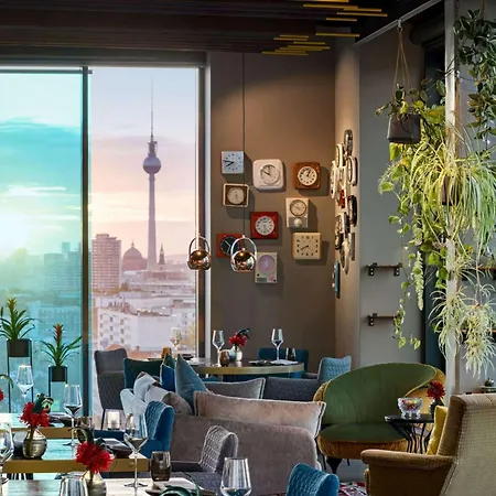 Hotel Vienna House By Wyndham Andel's 4*