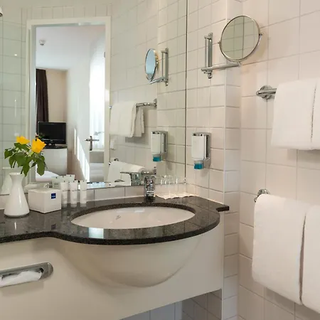 Essential By Dorint Berlin-adlershof Berlin