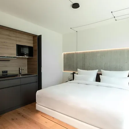 Kpm & Residences Hotel