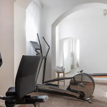Aparthotel Wilmina 5*