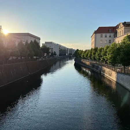 Luxurious Studio In Mitte Next To The Central Train Station Hauptbahnhof * Berlin