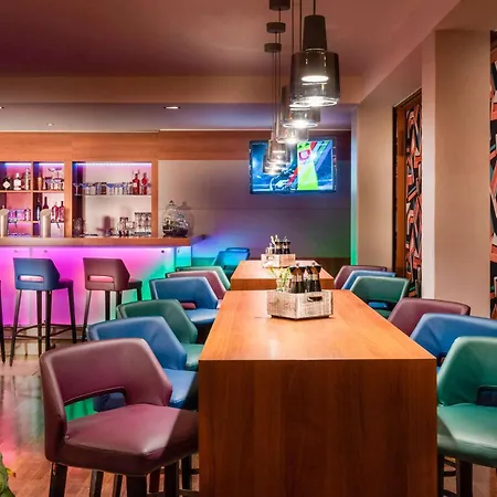Mercure City West Hotel 4*