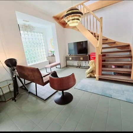 Daire Duplex Ullstein- 4 Bedrooms, 2 Bathrooms, Living Room, 2 Parking Spaces, Boxspringbeds, Family & Business Apartment! Berlin