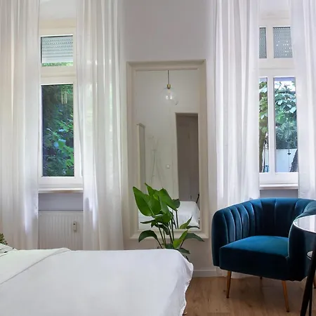 Bh5 Ron Apartment Berlin