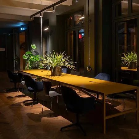 Sly Hotel