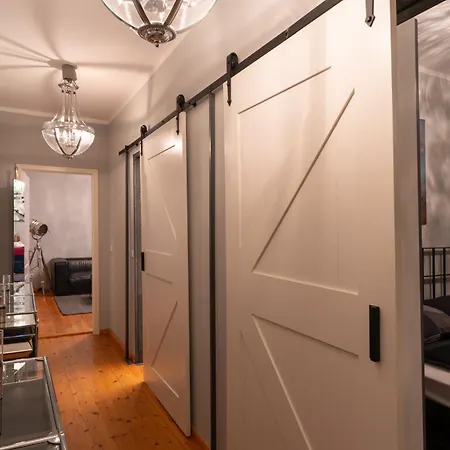 Apartment Bevoflats Altbauwohnung Mit Balkon Prenzlauer Berg Berlin