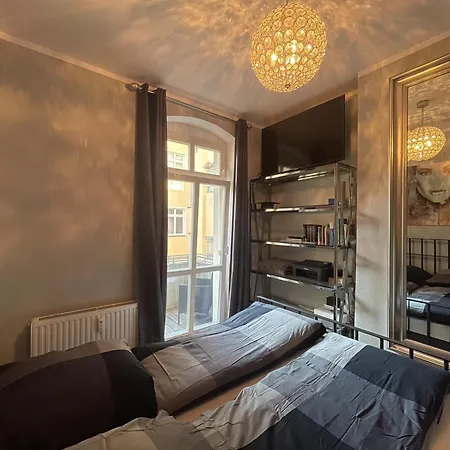 Bevoflats Altbauwohnung Mit Balkon Prenzlauer Berg * Berlin