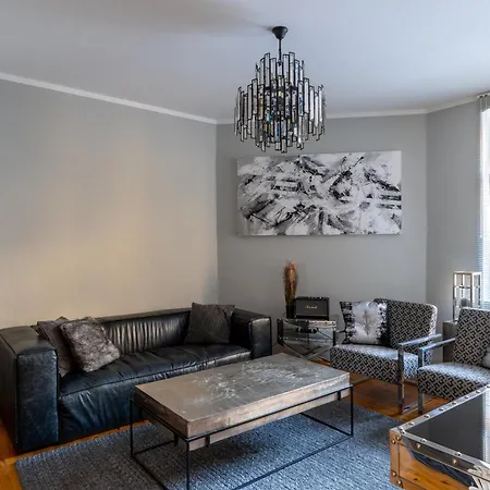 Bevoflats Altbauwohnung Mit Balkon Prenzlauer Berg Apartment *