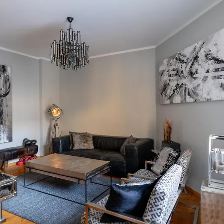 Bevoflats Altbauwohnung Mit Balkon Prenzlauer Berg Apartment