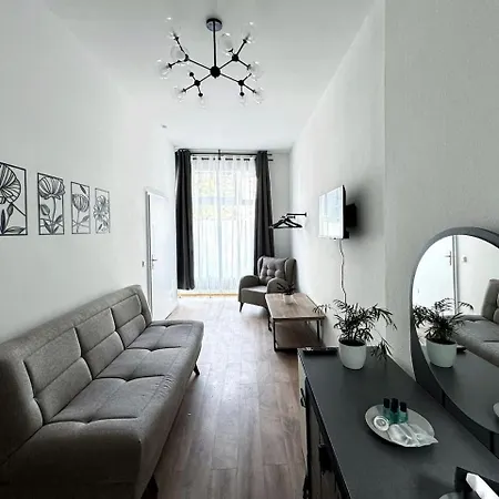 Apartment I Stylish Private In Heart Of Berlin-kreuzberg!