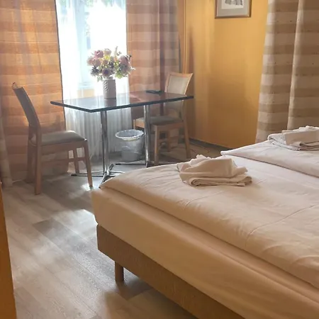 Spreewitz Am Kurfuerstendamm Szálloda 3*