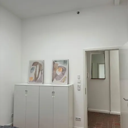 Zentrales Gartenhaus Loft In Holiday home *