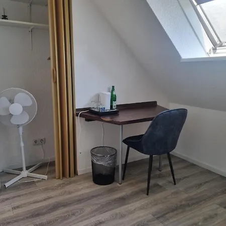 מלון Erlanger Hof 3*
