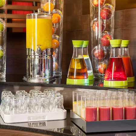 Nh Potsdamer Platz Hotel 4*