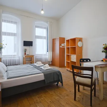 Courtyard Apartment