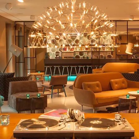 One Berlin-potsdamer Platz Hotel 3*