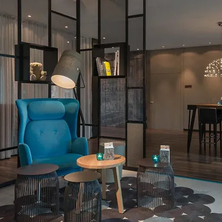 One Berlin-potsdamer Platz Hotel 3*