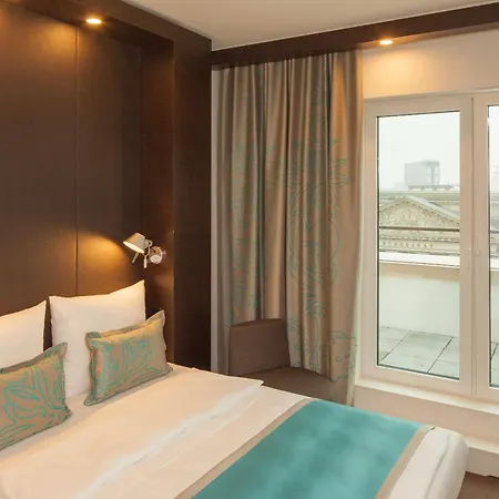 Hotel One Berlin-potsdamer Platz 3*