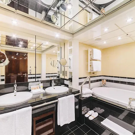 Pullman Schweizerhof 5*