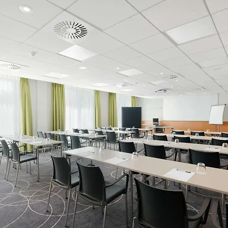 Novotel Mitte 4*