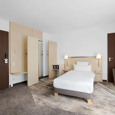 Hotel Novotel Mitte 4*